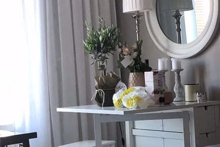 Mysig etta med sovalkov i Haga