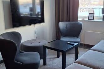 Mysigt gårdshus 2 rok i Skönsmon